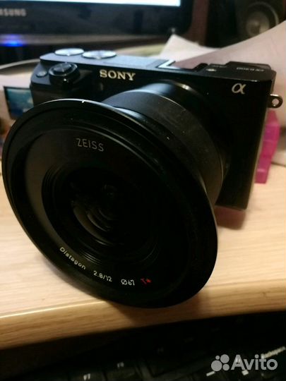 Carl zeiss Touit 12mm 2.8 для Sony E