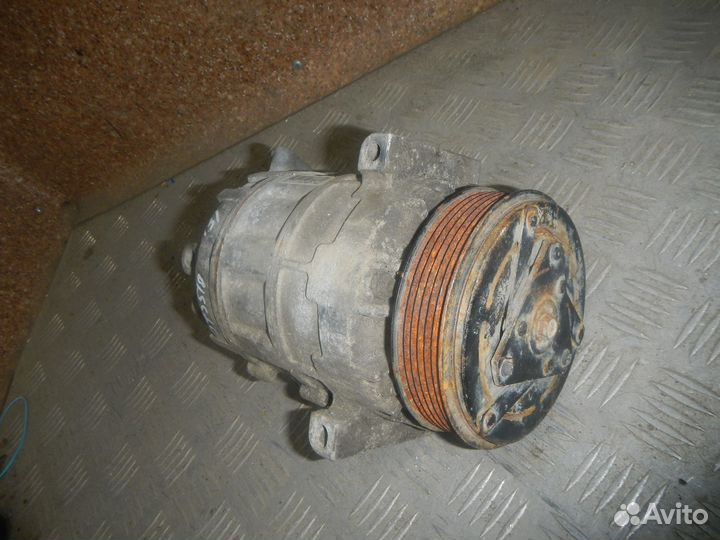 Б/У Б/У Компрессор кондиционера, Nissan