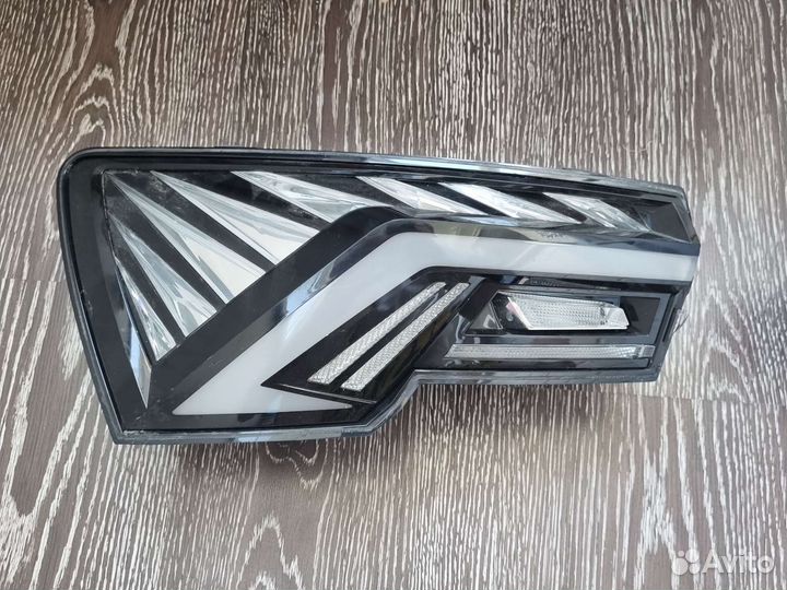 Задний фонарь