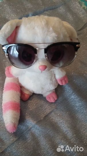 Очки солнцезащитные