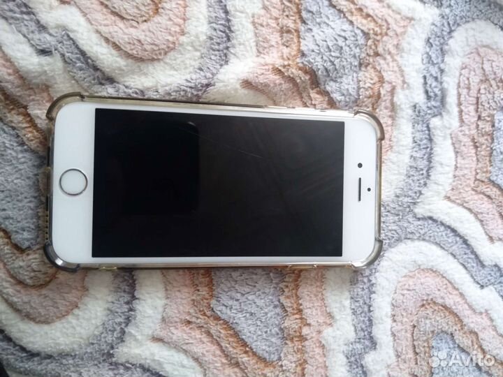 Телефон iPhone 6s