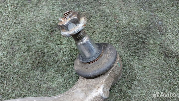 Рычаг передний верхний правый W212,S212,C207