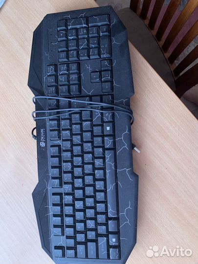 Игровая клавиатура с подсветкой