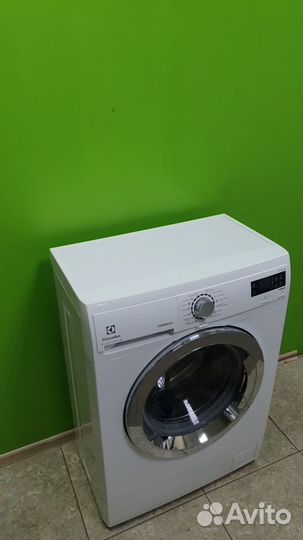 Узкая стиральная машина electrolux EWM1046CDU