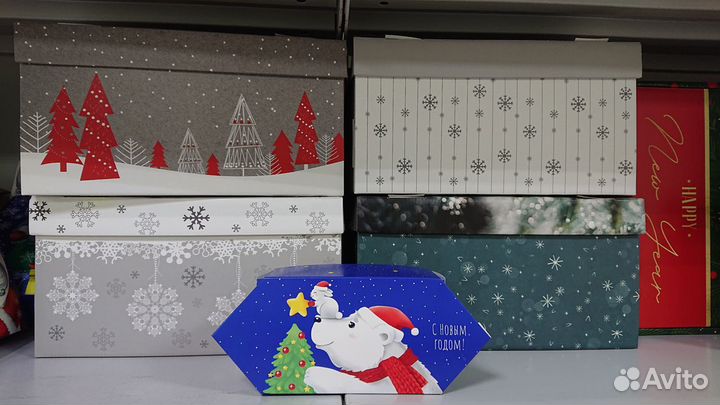 Подарочные коробки и корзины