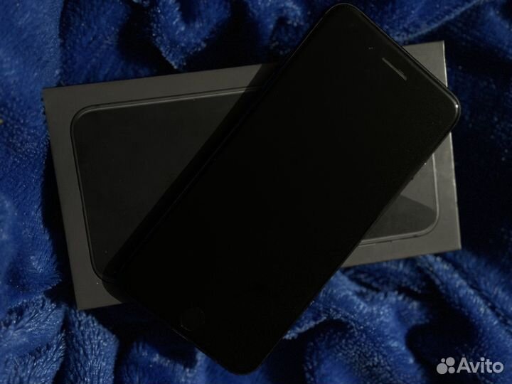 iPhone 8 Plus, 64 ГБ