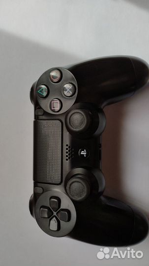 Геймпад Sony Dualshock 4