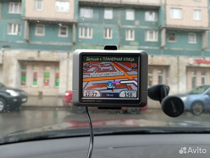 Навигатор Garmin nuvi 200