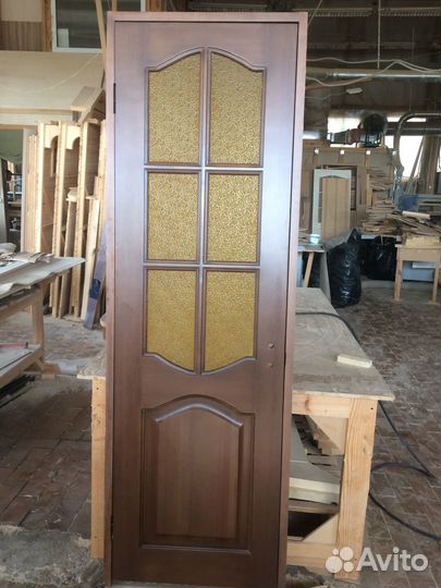 Двери из массива дерева