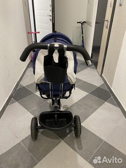 Трехколесный велосипед