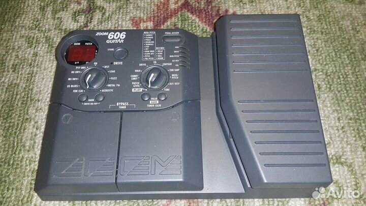 Гитарный процессор Zoom 606