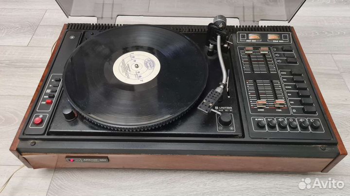 Проигрыватель винила Арктур 004 unitra G-602. СССР