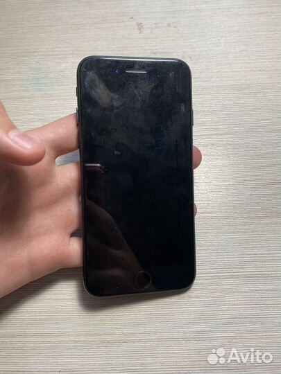 Телефон iPhone 7 128gb