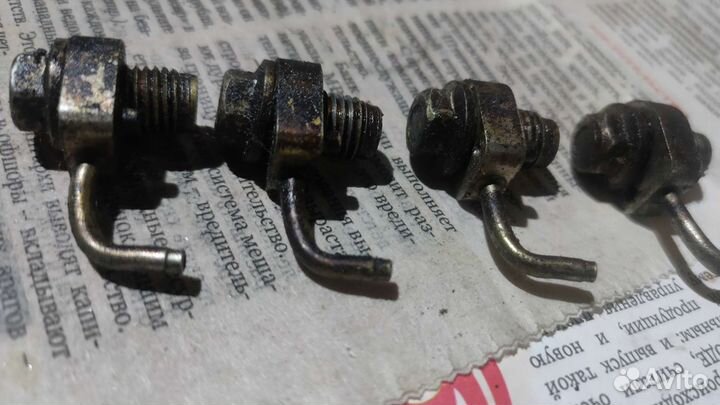 Форсунки охлаждения поршней