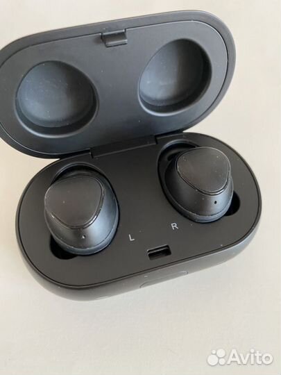 Наушники Samsung gear iconX