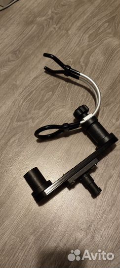 Крепление спиннинга на катер регулируемое