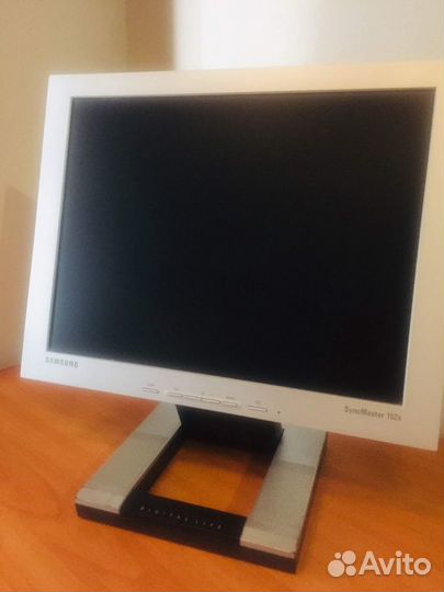 Монитор Samsung 15