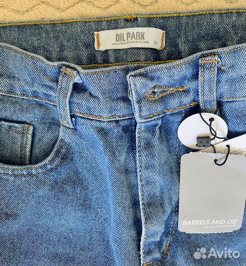 Джинсы новые