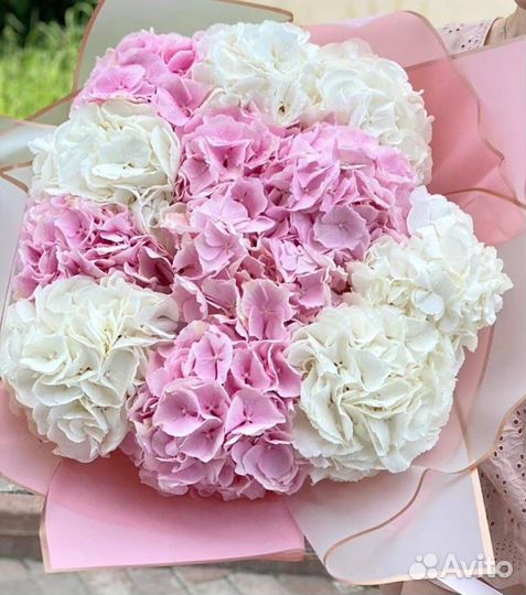 Гортензии с доставкой по Серпухову 24/7