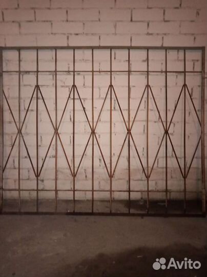Решетки стальные б/у