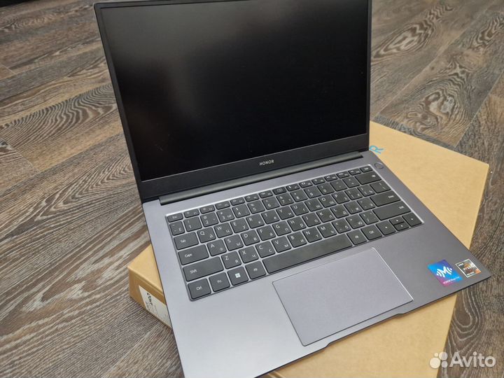 Honor magicbook 14 ryzen 7 5700u