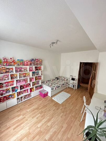 4-к. квартира, 86,5 м², 2/5 эт.