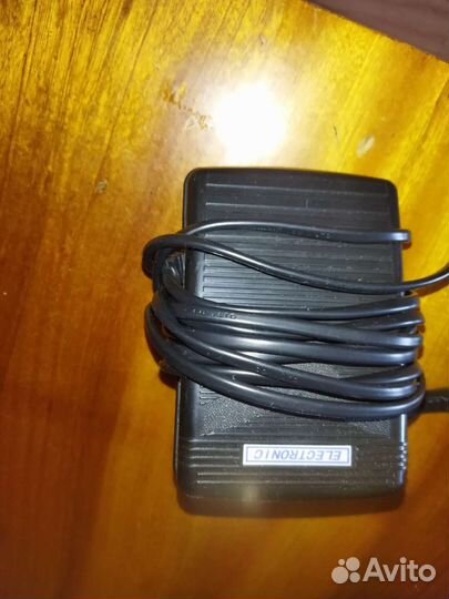 Швейная машинка бу электрическая