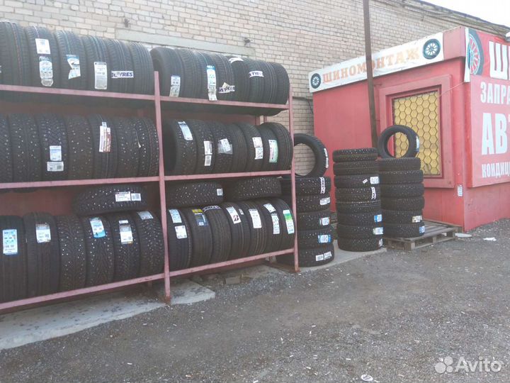 Yokohama Ice Guard Stud IG55 205/60 R16