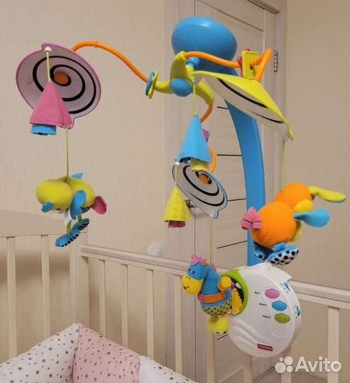 Мобиль на кроватку tiny love