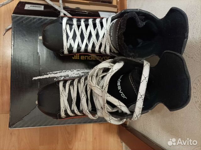 Коньки хоккейные 41-42 размер