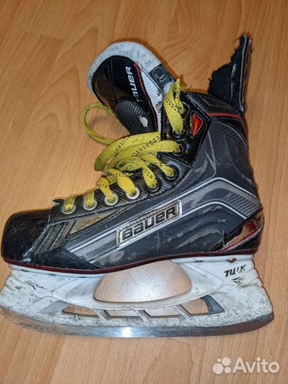 Хоккейные коньки бауэр bauer