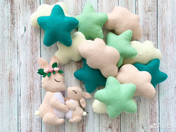 Мобиль новый из фетра