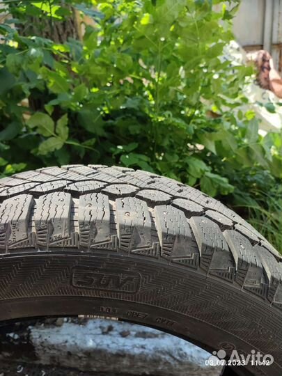 Gislaved Nord Frost 200 235/55 R19