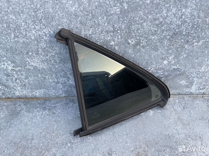 Стекло задней двери (глухое) для Merсedes W220