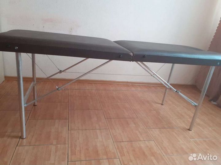 Массажный стол