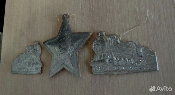 Елочные игрушки - паровоз Сталин и др