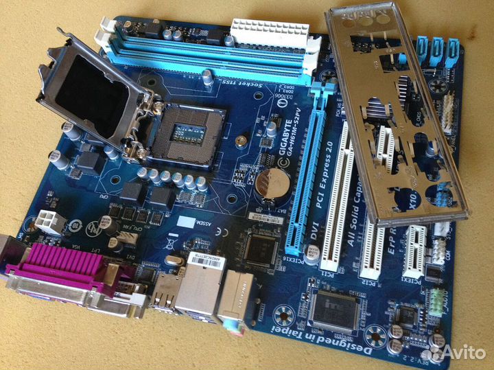 GA-H61M-S2PV на сок.1155 и компл