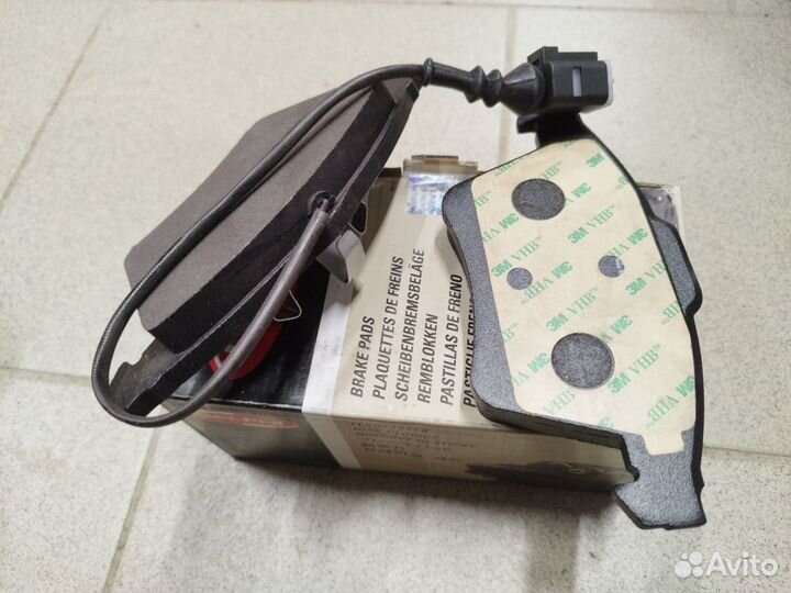 Колодки тормозные перед к-т VW Touareg (7LA,7L6)