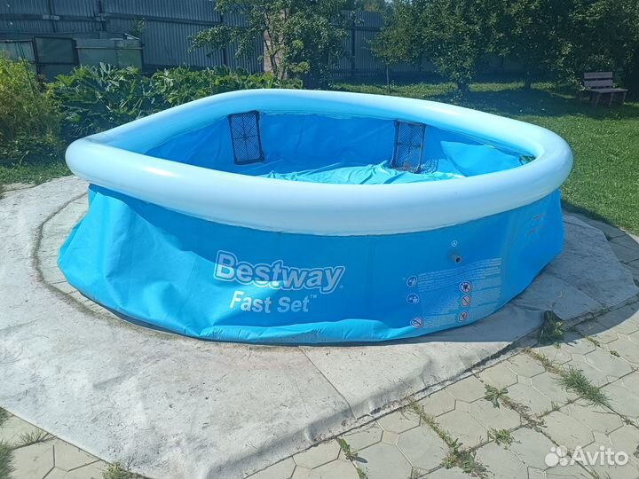 Бассейн детский