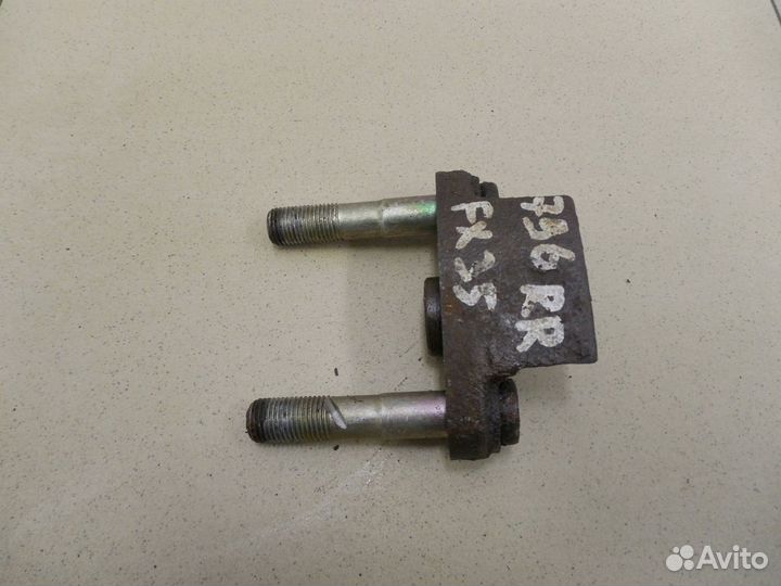 Кронштейн (п.з.к.) FX (S50) 2003-2007