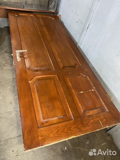 Дверь входная деревянная 220х90x4