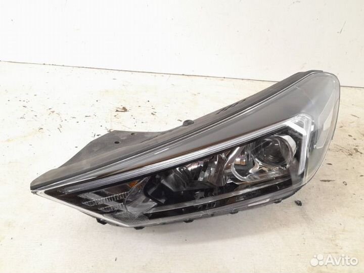 Фара левая Hyundai Tucson 3 2015