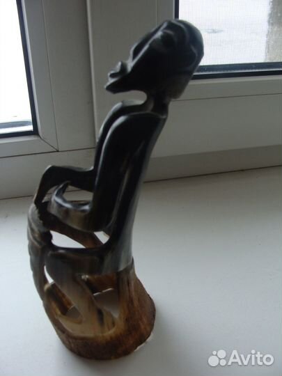 Фигурка Гейши и Фигурка из кости