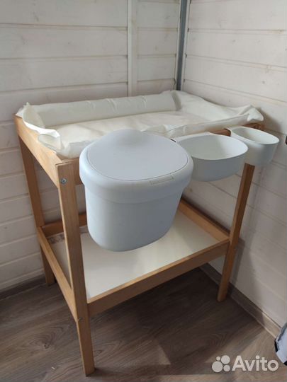 Продам пеленальный столик IKEA