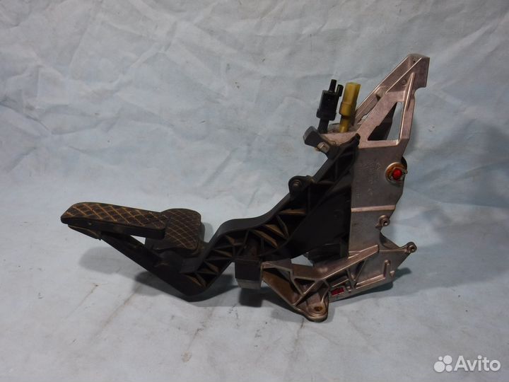 Педаль газ и тормоз Audi A6 c5 / Ауди А6 с5 ц5