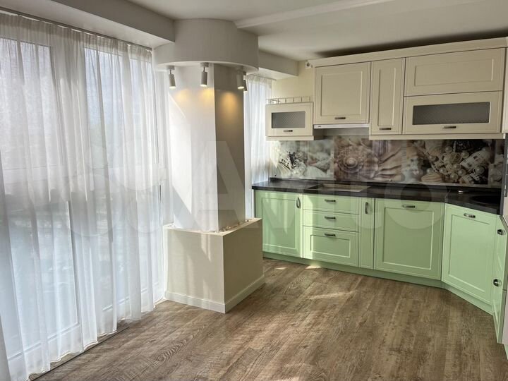 4-к. квартира, 112,5 м², 7/17 эт.