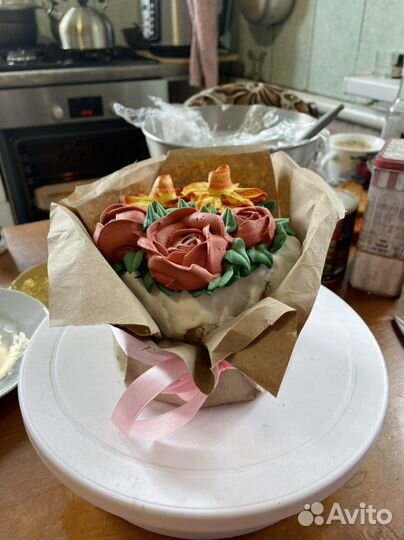 Пасхальный кулич, торты бисквитные, капкейки