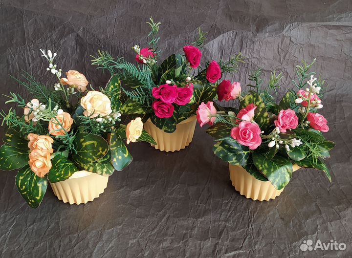 Композиции из искусственных цветов