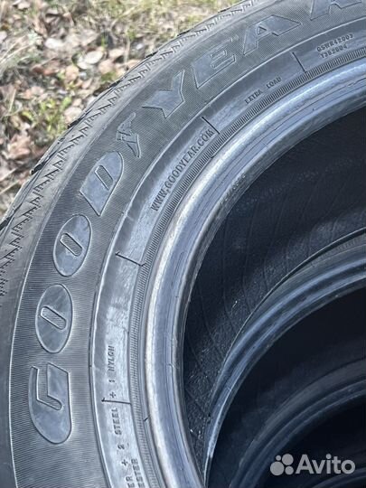 Goodyear UltraGrip Ice 235/60 R18