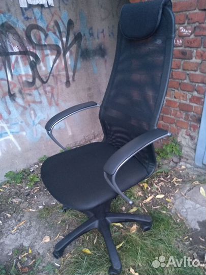 Компьютерное кресло